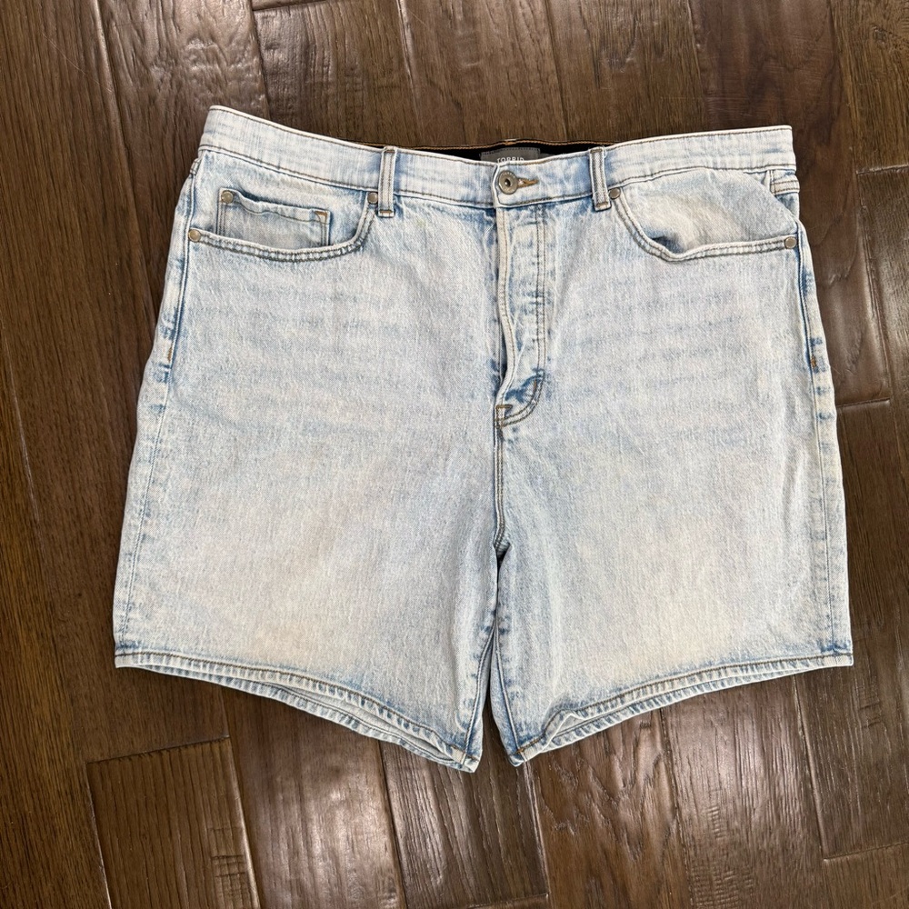 Torrid Light Wash Denim Jean Shorts